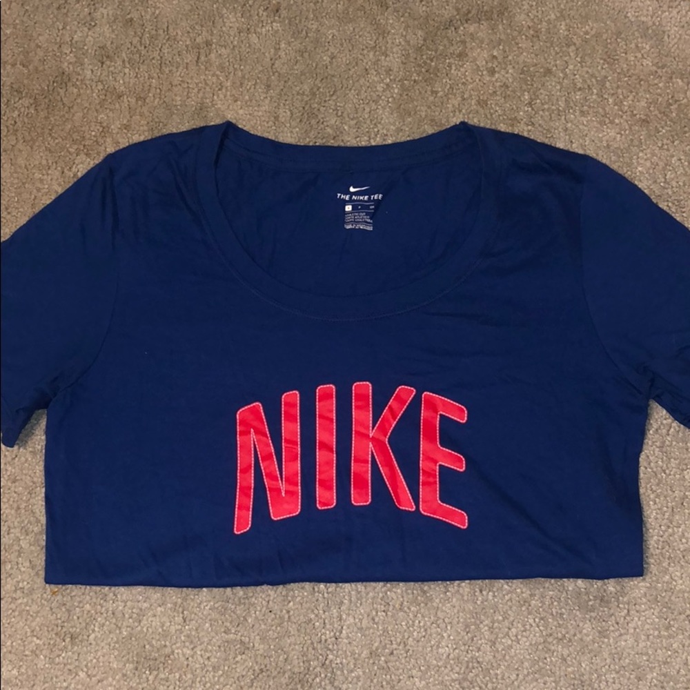 Nike Women’s Shirt - NEVER WORN